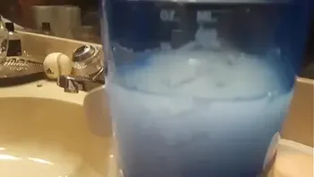 21yr old pumps over a pint of cum into bladder