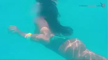 BRAZILIAN HOTWIFE - EXIBICIONISMO NO BEACH PARK - FORTALEZA - BRASIL