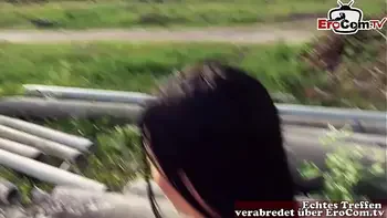 junge Deutsche Schülerin öffentlich abgeschleppt und outdoor gefickt POV - echtes EroCom Date