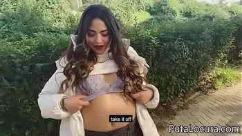 DAFNE BACHELET una chilena Pillada En La Calle por Torbe