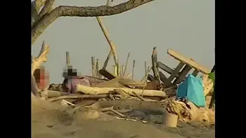 Girlfriend sucks my cock on the public beach in front of many strangers - MissCreamy