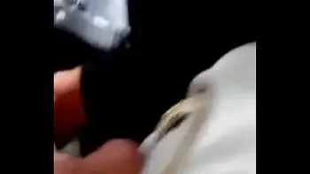 Cojiendo a la poli en su trabajo