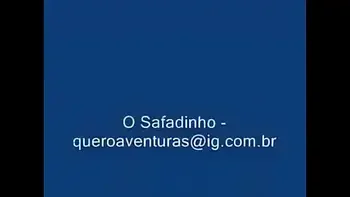 A pica chega a puxar o couro da buceta