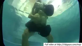 Dancing chicks on party