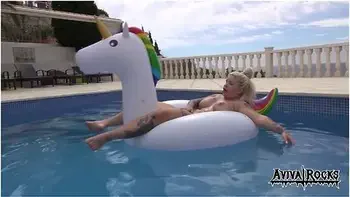 Aviva Rocks In Masturbating In Swimming Pool