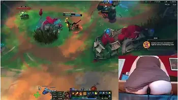 Inflatable Buttblug Challenge #2 League Of Legends #16 Luna - Gamer Girl