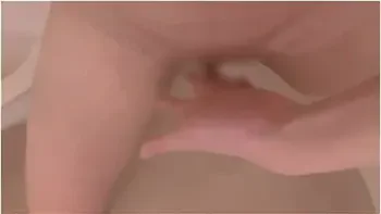 調教2日目　家族に隠れてお風呂てオtニー