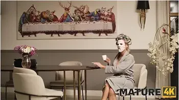 Old Girls Old Tricks - Victoria Nova