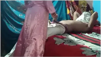 Indian Village Bhabhi Bedroom Injoyed With Hasband