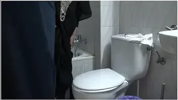 Afghani Immigrant Lets Black Sainsburys Coworker Cum In Her Mouth