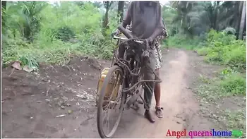 Some Where In Africa ,the Yoruba House Wife Bbw Caught Fucking By The Village Palm Wine Tapper On Her Way To Market, He Convince Her Because Of His Palm Wine And Fucked Her Rough On The Road Side. (