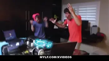 (Mercedes Carrera) Rewards The Teen Neighbor With A Blowjob - Mylf