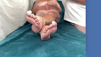 Big Tits Mature Mom Gets Wet Pussy Massage and Footing by Mr MF