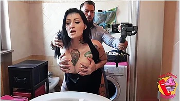 He Fucks Her In The Bathroom While She Puts On With Mia Khalifa, Tommy A Canaglia And Lady Muffin