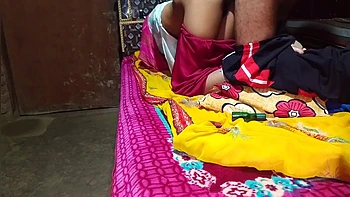 Bhabhi Ki Baid Par Thook Lagake Gaand Mari