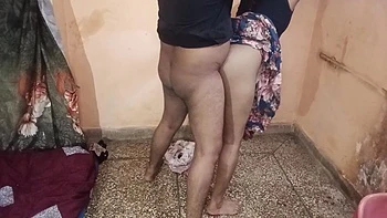 A Hot Wife Sharing With Friends Sex Video Hindi