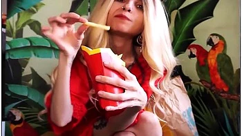 Holidays Lunch 2k Subscribers!