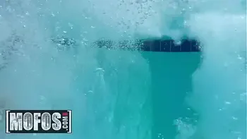 Girls Gone Pink - (Abella Danger, Payton Preslee) - Bikini Squirters - MOFOS