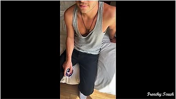 Comment Jai Reussi A Baiser Ma Meilleure Amie Grace Au Strip-poker