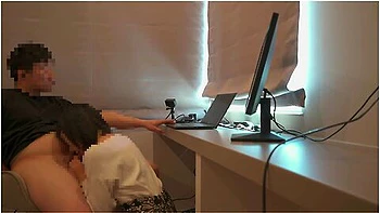 個人撮影#32 エンw不倫ch またまたやっちゃいましたリアルリモート会議中のへろへろ奉仕生挿入して中出しする不倫カッフルの日常japanese Amateur /日本人/japanes