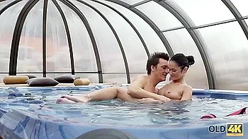 Middle-aged Guy Penetrates Wife And Cums On Her Pretty Face