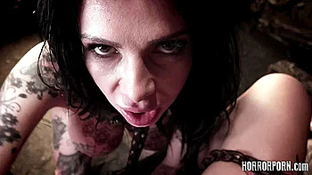 HORROR PORN: Hell Hoes