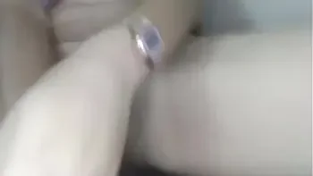 Real Arab عرب وقحة كس Mom Sins In Hijab By Squirting Her Muslim Pussy On Webcam ARABE RELIGIOUS SEX