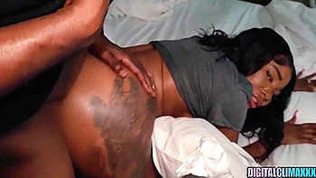 Thick Ebony Slut Gets Her Tight Pussy Fucked By Bbc Until She Cum & Tap Out 16 Min