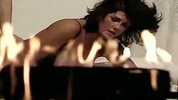 Holly Body Does Upscale)