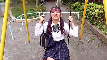 3299187 Ppv3299187) Ayu-chan, An Innocent Angel Who Doesnt Decorate Anything, Has A Bursting Smile At The Age Of 18!