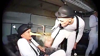 Avantgarde Extreme # 53 - Scatwork Orange