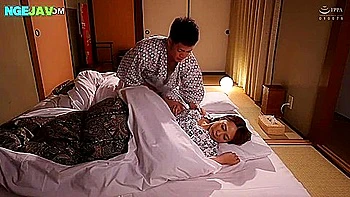 Asian Curvy Stepmom Amateur Sex