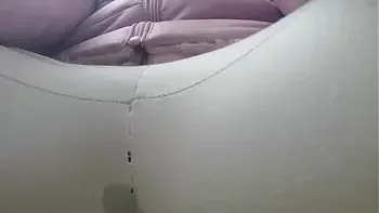 Nicoletta bathes all her yogapants in a public park do you want to see?