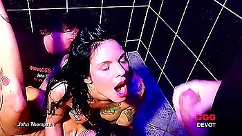 John Thomson - Lady-loves Pissing On Girls Action