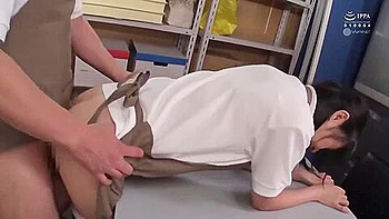 [waaa-139] Whenever A Customer Disappears, The Manager, Who I Hate So Much, Makes A Quick Cumshot Over And Over Again! Im Not Sure What To Say, But Im Going To Say It Scene 2