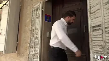 Sexy Blonde Joanna Bujoli takes a bath while his fuckbody comes in