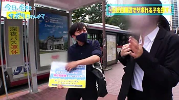 0011090_デカ乳 四つん這い 唾液などが含まれている