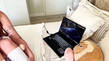 Gamer Girl - Fucks Her Stepsisters Boyfriend!
