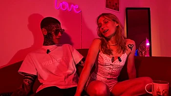 She Show Her Face For The First Time!!!