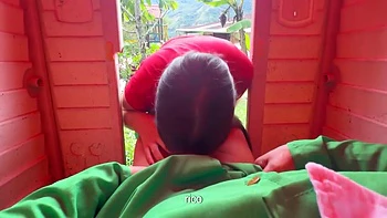 Le Ofrezco Una Rica Follada A Un Magico Duende En Cambio De Sus Monedas De Oro En Su Magica Casa