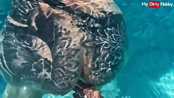 Tattooed Babe Emma Wolf Is A Kinky Cutie Who Gets Fucked Underwater