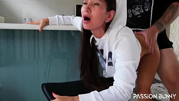 Pussy Eating And Rought Fuck With Facial For Lunch