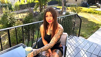 Valentina, the queen of hard! - Jacquie et Michel TV