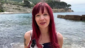 Laeticia discovers unsuspected pleasures! - Jacquie et Michel TV