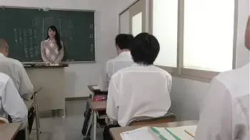 声が出せない絶頂授業で10倍濡れる人妻教師  鶴川牧子