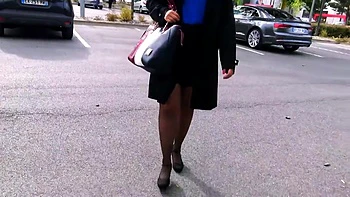 Luna, 31, is constantly in the game! - Jacquie et Michel TV