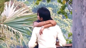 Indian Couple Love In Public - Indian Hidden Cams