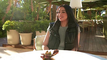 Julie, a beautiful blonde cougar, imposes her will with hard sex! - Jacquie et Michel TV