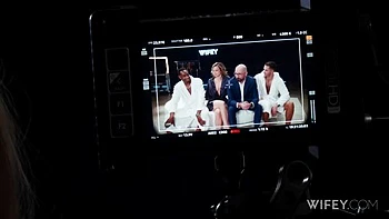 Serenity Cox - Fit Hotwife Gets Creampied 22 february 2025