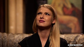 Anastasia is not mistaken about her target... - Jacquie et Michel TV